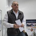 Predsednik KSS Nebojša Čović ispred Zvezdine svlačionice Gedraitis ima jedan savet za novajlije, ali i želju za sebe