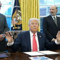 Amerika trenutno ne isporučuje oružje Ukrajini– izjavio Donald Tramp