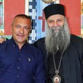 Patrijarh blagoslovio alasa Renata Grbića da nosi časni krst na Spasovdanskoj litiji