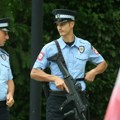 Lažna dojava o bombi: Pretres u Narodnoj skupštini završen, poslanici se vraćaju u klupe (video, foto)