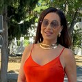 Ceca raspametila u kreaciji: Došla u svilenoj haljini, a ispod nje nema brusa, na noga komad od 1.200 evra