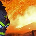 Gori zgrada policije u Kninu: Plamen sve uništio
