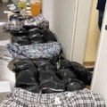 Policija mu upala u kuću, onda je usledio šok na tavanu! Pronađeno skoro 40 kilograma droge u Staroj Pazovi (foto)