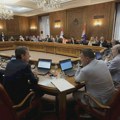 Vlada na još nedelju dana smanjila akcize na naftne derivate