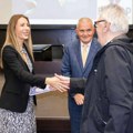Uručeni ugovori za energetsku efikasnost stanova na Vračaru u vrednosti od 9,5 miliona dinara