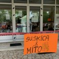 Poslanici Zeleno-levog fronta na protestu u Bačkoj Palanci: Ostavke nisu dovoljne za odgovorne