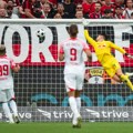 Pljuštali golovi na startu Bundeslige: Tim srpskog reprezentativca doživeo debakl