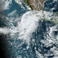Izdato hitno upozorenje: Uragan "Hilari" se približio meksičkom poluostrvu Donja Kalifornija