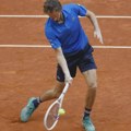 Medvedev u osmini finala Rima, kraj za Cicipasa!
