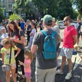Novi protest meštana Karaburme: „Osećaju se vibracije, a nisu još ni počeli sa pobijanjem šipova“