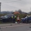 Teška nesreća kod Loznice: Sudar više vozila, ima povređenih (video)