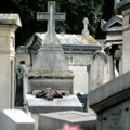 Objavljene cene grobljanskih usluga u ovom malom gradu: Sve poskupelo, od brojke će vam se zavrteti u glavi