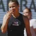 RG - Čudesna kvalifkantkinja Hvalinska u četvrtfinalu