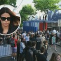 "Moje dete je ušlo u školu, gde je trebalo da bude najbezbednija i nikad više nije izašlo. Pogođena je sa sedam metaka"…