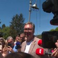 Vučić u Topličkom okrugu: Tražimo rešenja da podstaknemo i porodice koje hoće da imaju petoro i više dece