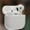Apple slučajno otkrio AirPods sa kamerama: Siri će moći da "vidi" svet oko vas