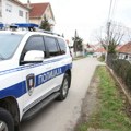 Traga se za nasilnikom iz Zemun polja: Mladića izbo nožem, ubadao ga po rukama pa pobegao!