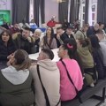 On je dvorska luda elite 8! Najstariji učesnik pred finale zadao poslednji udarac, pa sve otkrio (video)