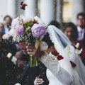 ”Ličnost od poverenja, čistog života i zrelog doba” Da li najbolji prijatelj treba da vam bude kum: Većina Srba greše, a reči…