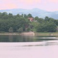 Kritično stanje na Gruži – nivo vode ispod 40 odsto, Brzan takođe ugrožen