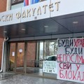 Dan nakon incidenta na Filozofskom fakultetu u Novom Sadu: Dekan ostao u zgradi, studenti u blokadi najavili protest