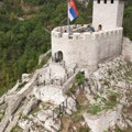 Rusi i Kinezi oduševljeni ovim mestom u Srbiji: Posetilo ga više od 10.000 turista, a sa vrha "puca" pogled