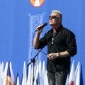 Đorđe David izviždan na koncertu u Kikindi: Uzvikali mu „pumpaj“, a on održao govor – bolje da je ćutao VIDEO
