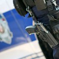 Uz pretnju replikom pištolja, otimao pazar u poslovnim objektima u Novom Sadu