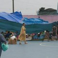 Policija počela da premešta migrante sa plaže El Trampolin u Seuti