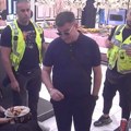 Hitno prekinut program: Aneli ščepala Ivana, on joj uzvratio, obezbeđenje odmah reagovalo