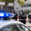 Učenik (14) pucao ispred škole u Francuskoj: ranjeni direktor i nastavnica
