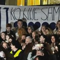 Građani i novinari ispred redakcije Nove: Zaposleni odbili ponudu za odlazak