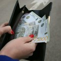 "Sredinom 2025. godine prosečna plata u Srbiji biće 1.000 evra"