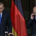 Erdogan pozvao Nemačku da ukine ograničenja za odbrambenu industriju