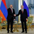 Путин пристао повући војне снаге из неких арменских регија