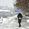 Srbija pod snegom - crveni meteo-alarm na zapadu zemlje; Na planinama i preko pola metra snega, svi glavni putevi prohodni