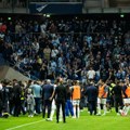 Haos u Francuskoj! Navijači slavili gol na tribini protivnika: Utakmica prekinuta, uplašeni ljudi bežali na teren