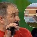 Ovo je vila u kojoj je Balašević hteo da dočeka starost: Iskeširao 400.000 evra za vilu sa bazenom, evo ko tu sada živi