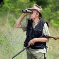 Muškarac upucan tokom lova na području voćnjaka Borinci Hitno ga odvezili u bolnicu