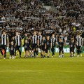 Neviđena atmosfera Grobara u Humskoj: Pogledajte kako izgleda kada ceo stadion peva "Da volim crno-bele"