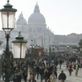 Nova turistička taksa Veneciji donela 5 miliona evra u 2025, ali pad broja turista u brojkama jedva primetan