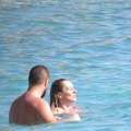 Naša pevačica posle razvoda živi sa bivšim mužem: On završio na lečenju i zvao je da mu pomogne: "Odlazak je bio najbolja…