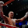 Aleksandar Usik se odrekao svih šampionskih pojaseva!
