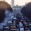 Konvoji traktora i kamiona blokirali Nemačku – protesti širom zemlje zbog mera štednje
