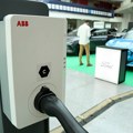 Kako se prijaviti za subvencije za kupovinu električnih vozila: Država pomaže od 250 do 5000 evra