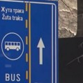 Sindikat GSP: Autobusu privatnog prevoznika u Beogradu eksplodirala guma i završila na trotoaru