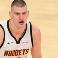 Jokić sa 28 poena predvodio Denver do pobede nad Lejkersima