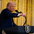 Tramp naredio obustavu razgovora za studentske vize u ambasadama SAD
