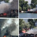 Prve slike i snimak požara na Adi: Vatra guta splav, dim se brzo širi