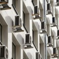 Roditelji Pete beogradske gimnazije traže onlajn nastavu: Učionice bez klime na 32°C, đaci malaksali